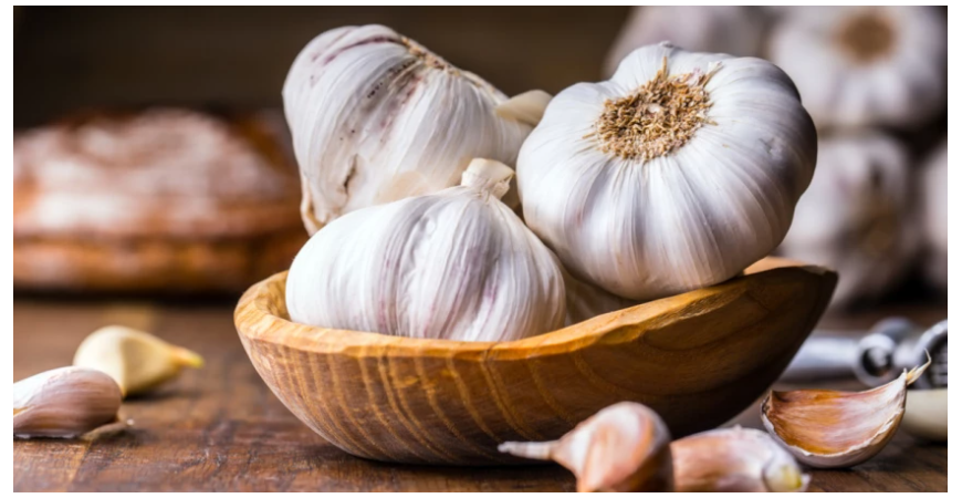 Nechcete telu dávať chemické preparáty? Skúste prírodné antibiotiká, ktoré vám vyrastú na záhrade